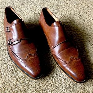 Men’s brown shoes